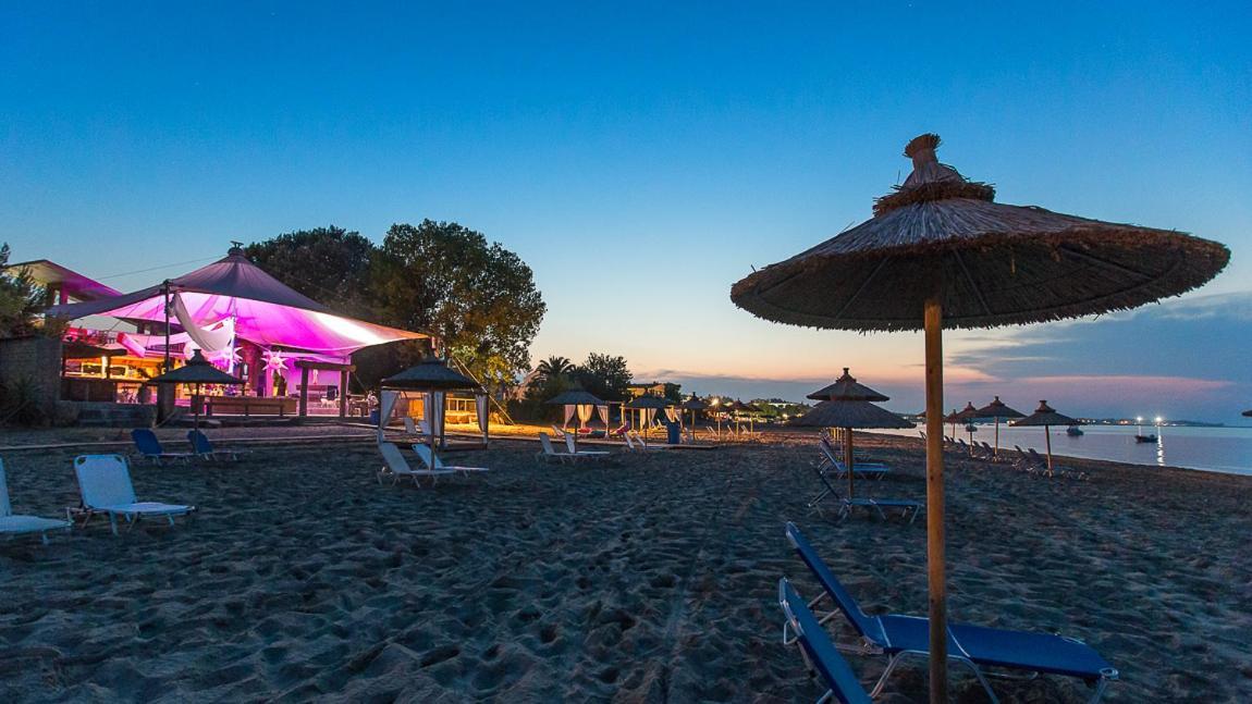 Paralia studios Kávos Exterior foto